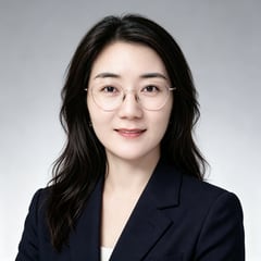 Vivian, Export & Logistics Manager